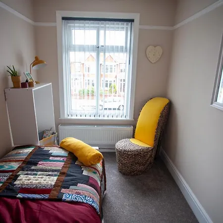 Quiet Residence Close To M6 Preston Samlesbury Exterior photo