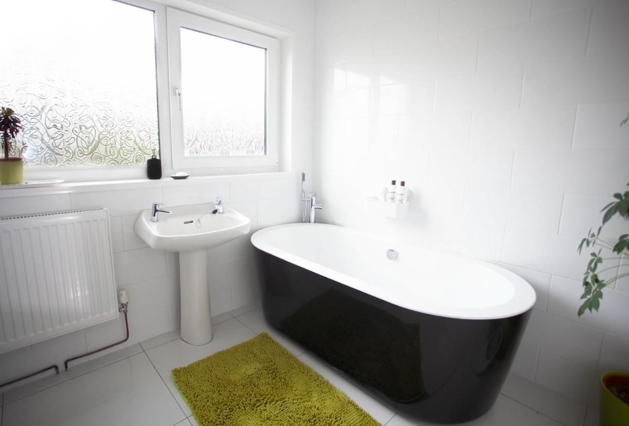 Quiet Close To M6 Preston