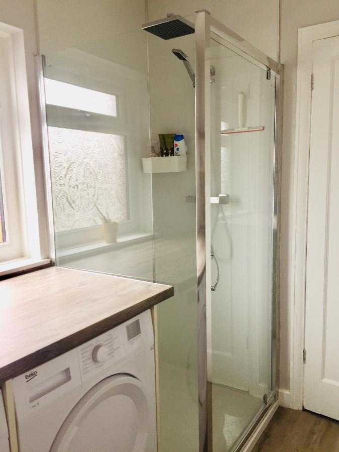 Quiet Close To M6 Preston Holiday home Samlesbury